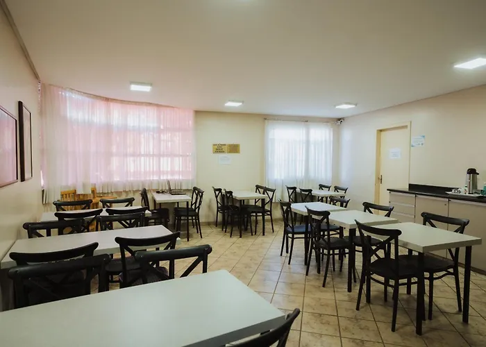 Hotel Nacional Service - Fácil acesso a Região da 44 e Rodoviária Goiânia